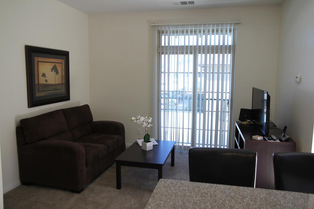 On-Base Suites Fort Irwin エクステリア 写真